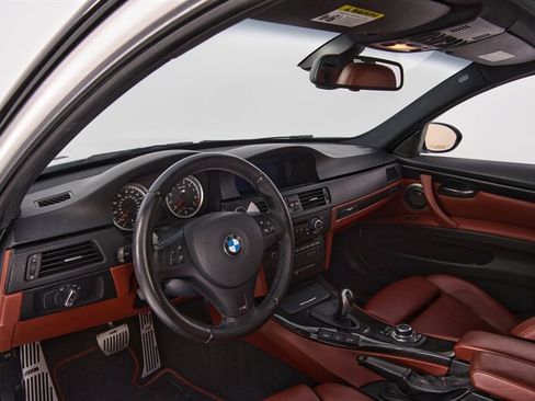 Used 2011 BMW M3 Sedan RWD image 21