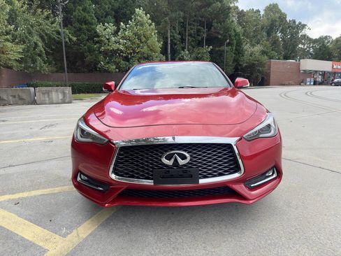 Used 2018 INFINITI Q60 Red Sport 400 w/ Sensory Package 3.0T Sport image 2