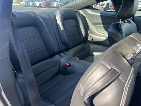 Used 2019 Ford Mustang GT Premium image 25