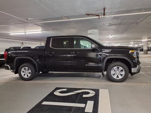 New 2026 GMC Sierra 1500 SLE w/ Preferred Package AWD/4WD image 4