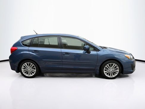 Used 2013 Subaru Impreza 2.0i Premium AWD/4WD image 10