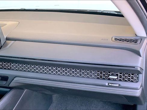 Used 2023 Honda Accord EX image 19