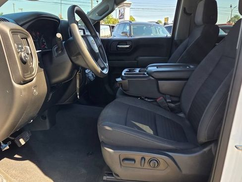 Used 2022 Chevrolet Silverado 1500 Custom RWD image 5