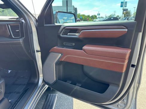 Used 2023 GMC Sierra 1500 Denali Ultimate AWD/4WD image 21