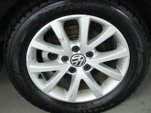 Used 2015 Volkswagen Jetta SE image 42