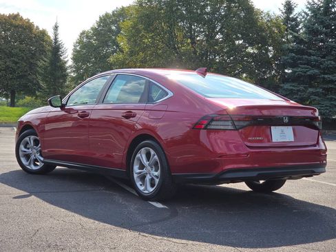 Certified 2025 Honda Accord LX image 17