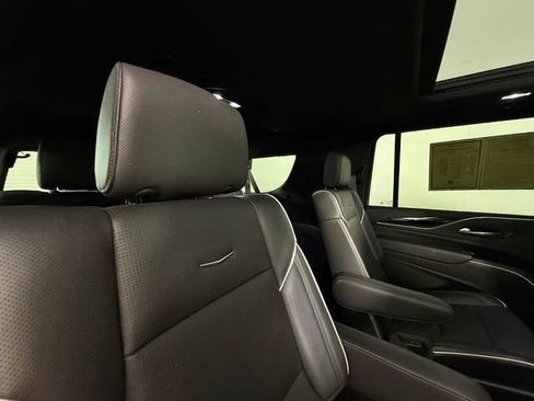 Used 2022 Cadillac Escalade ESV Sport w/ Touring Package AWD/4WD image 28