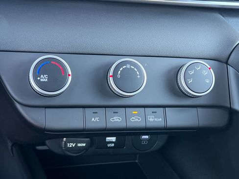 New 2026 Hyundai Elantra SE image 20