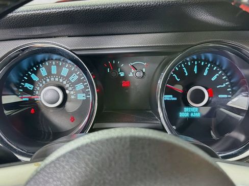 Used 2014 Ford Mustang GT RWD image 14