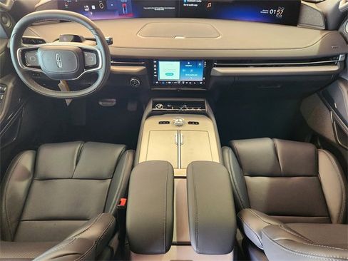 New 2025 Lincoln Navigator Reserve w/ Jet Appearance Package image 24