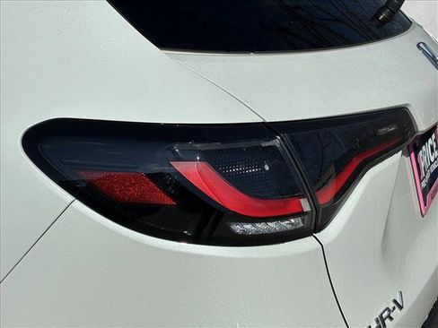 Used 2026 Honda HR-V LX image 11