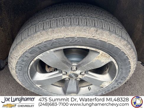 Used 2014 Jeep Grand Cherokee Overland w/ Advanced Technology Group AWD/4WD image 12