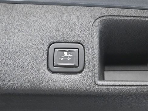 Used 2020 GMC Terrain SLT w/ Preferred Package image 26