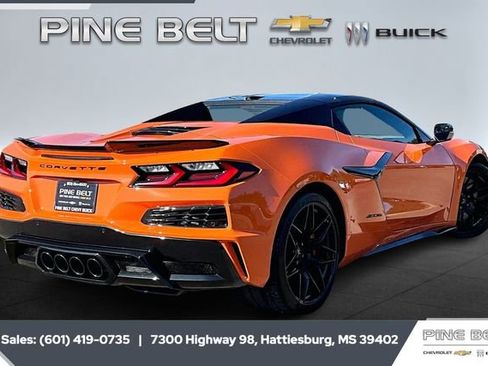 Used 2024 Chevrolet Corvette Z06 w/ Stealth Interior Trim Package image 10