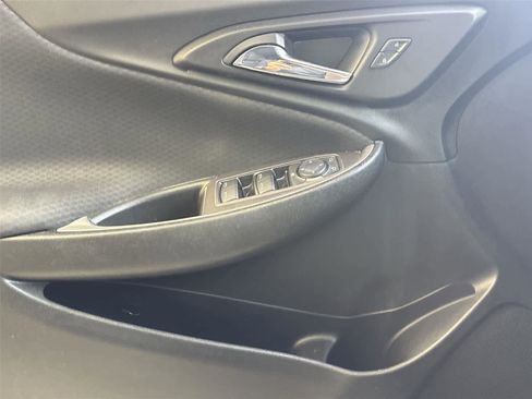 Used 2021 Chevrolet Malibu RS FWD image 21