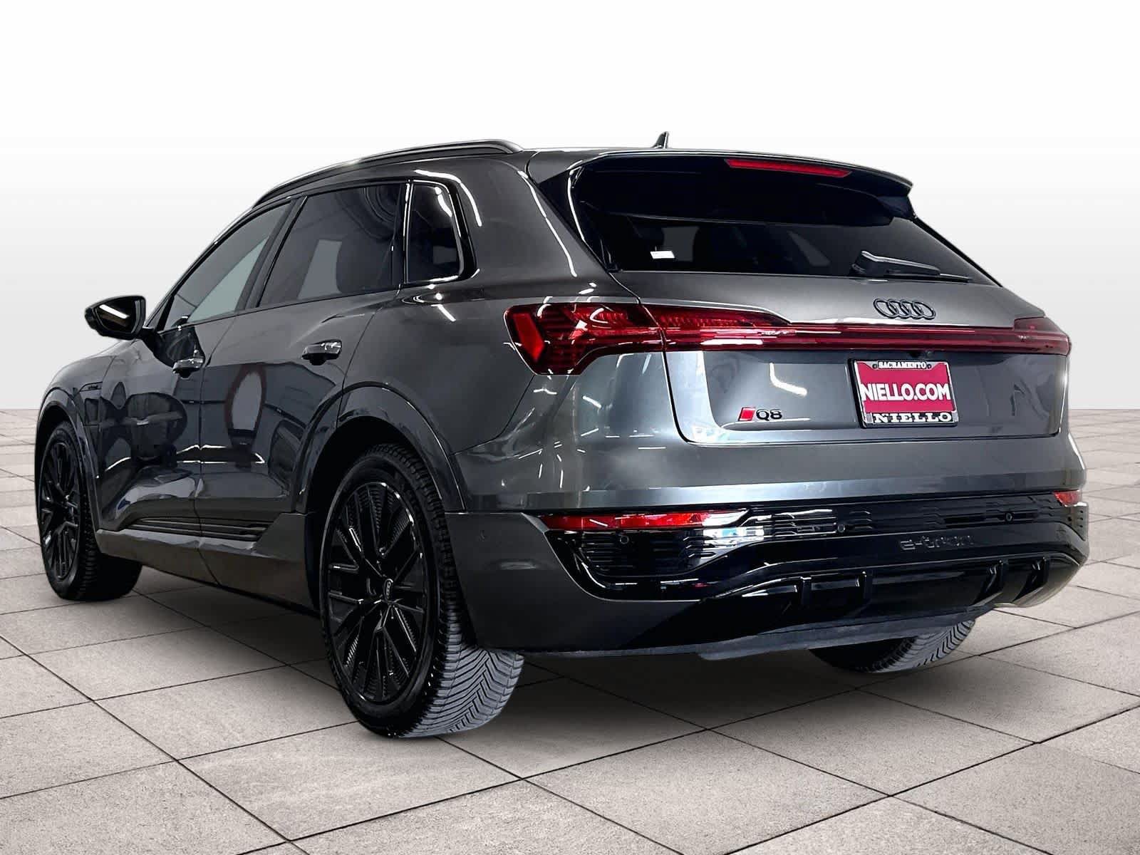 Used 2024 Audi Q8 e-tron Premium Plus AWD/4WD image 13