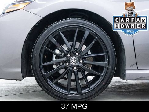 Used 2024 Toyota Camry XSE FWD image 7
