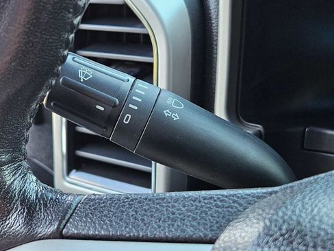 Used 2017 Ford F150 Lariat image 28