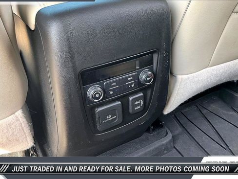Used 2022 Buick Enclave Premium w/ Experience Buick Package FWD image 24