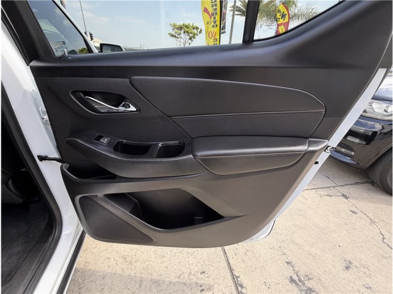 Used 2020 Chevrolet Traverse Premier FWD image 29