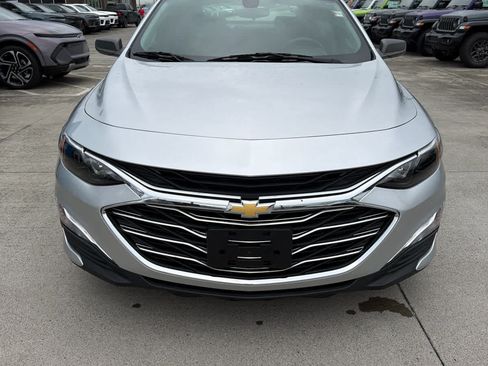 Used 2020 Chevrolet Malibu LS FWD image 3