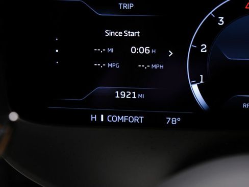 Used 2026 McLaren 750S Spider RWD image 21