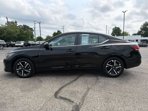 Used 2025 Nissan Sentra SV FWD image 10