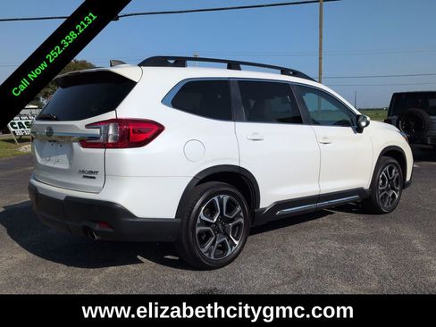 Used 2023 Subaru Ascent Limited AWD/4WD image 4