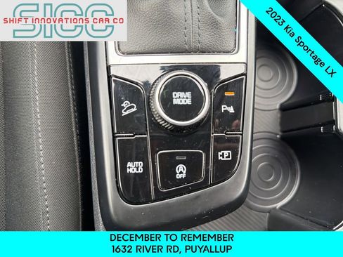 Used 2023 Kia Sportage LX image 17