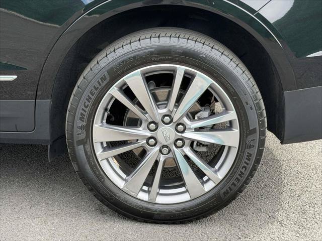 Used 2024 Cadillac XT5 Premium Luxury w/ LPO, Floor Liner Package AWD/4WD image 10