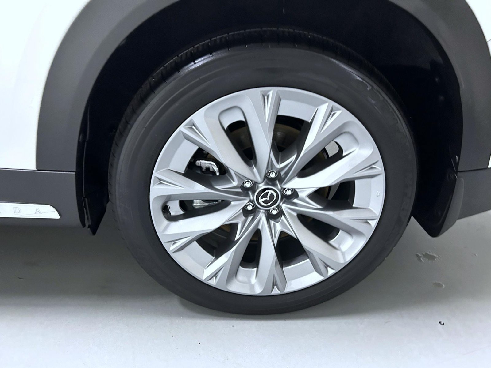 Certified 2026 MAZDA CX-90 3.3 Turbo w/ Premium Plus Pkg AWD/4WD image 23