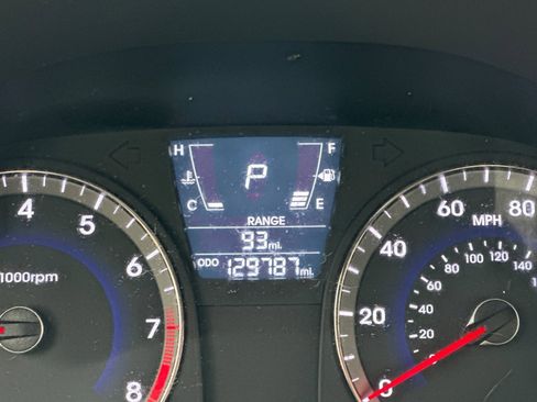 Used 2012 Hyundai Accent GLS w/ Premium Pkg 3 image 22