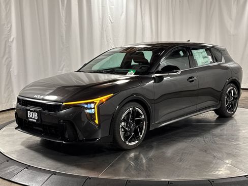 New 2026 Kia K4 EX w/ GT-Line Premium Package FWD image 1