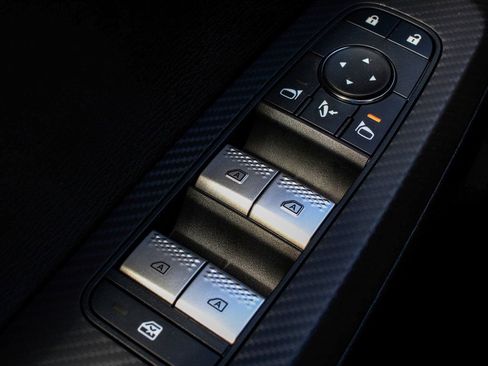 Used 2025 Mitsubishi Outlander SE AWD/4WD image 10