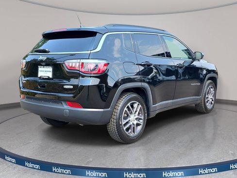 Used 2018 Jeep Compass Latitude w/ Popular Equipment Group FWD image 6