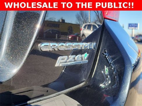 Used 2017 Subaru Crosstrek 2.0i Premium image 5