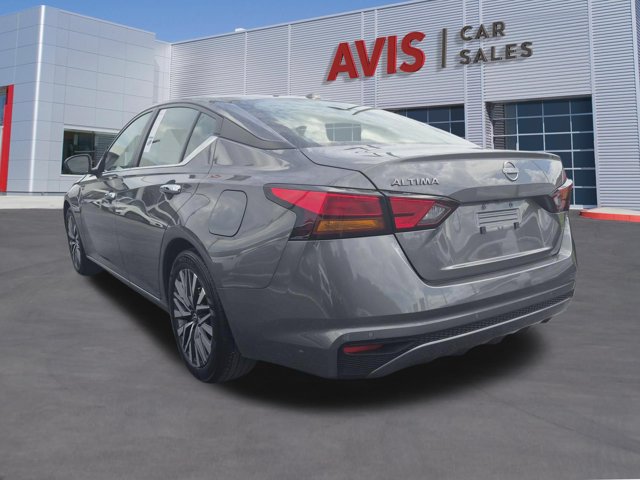 Used 2025 Nissan Altima 2.5 SV FWD image 9