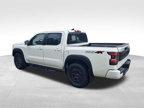 New 2026 Nissan Frontier PRO-4X w/ Pro-4x Convenience Package image 3
