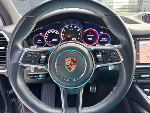 Certified 2023 Porsche Cayenne S Platinum AWD/4WD image 24