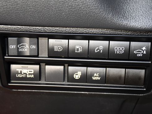 Used 2023 Toyota Sequoia TRD Pro AWD/4WD image 41