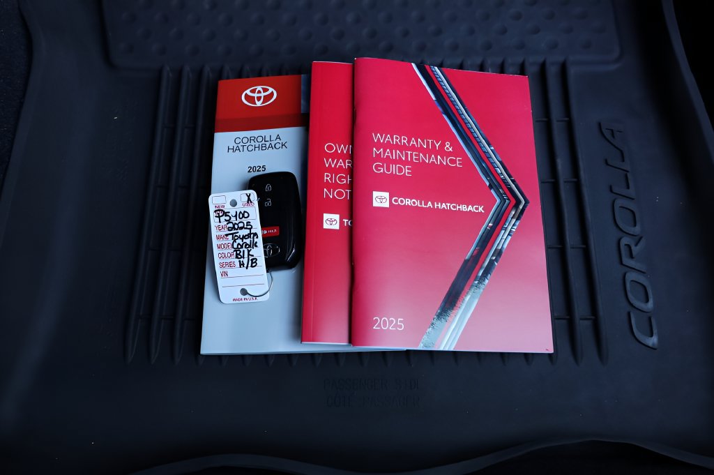 Certified 2025 Toyota Corolla SE w/ SE Package FWD image 41