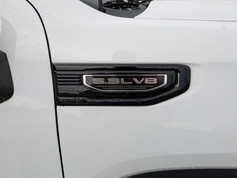 Used 2023 GMC Sierra 1500 Elevation AWD/4WD image 13