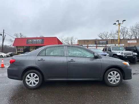Used 2013 Toyota Corolla L FWD image 4