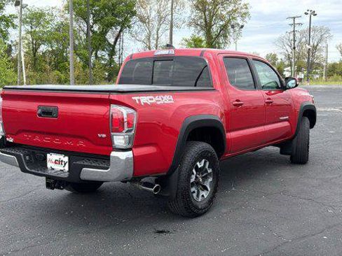 Certified 2023 Toyota Tacoma TRD Off-Road AWD/4WD image 8
