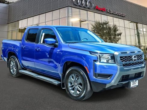 Used 2025 Nissan Frontier SV RWD image 5