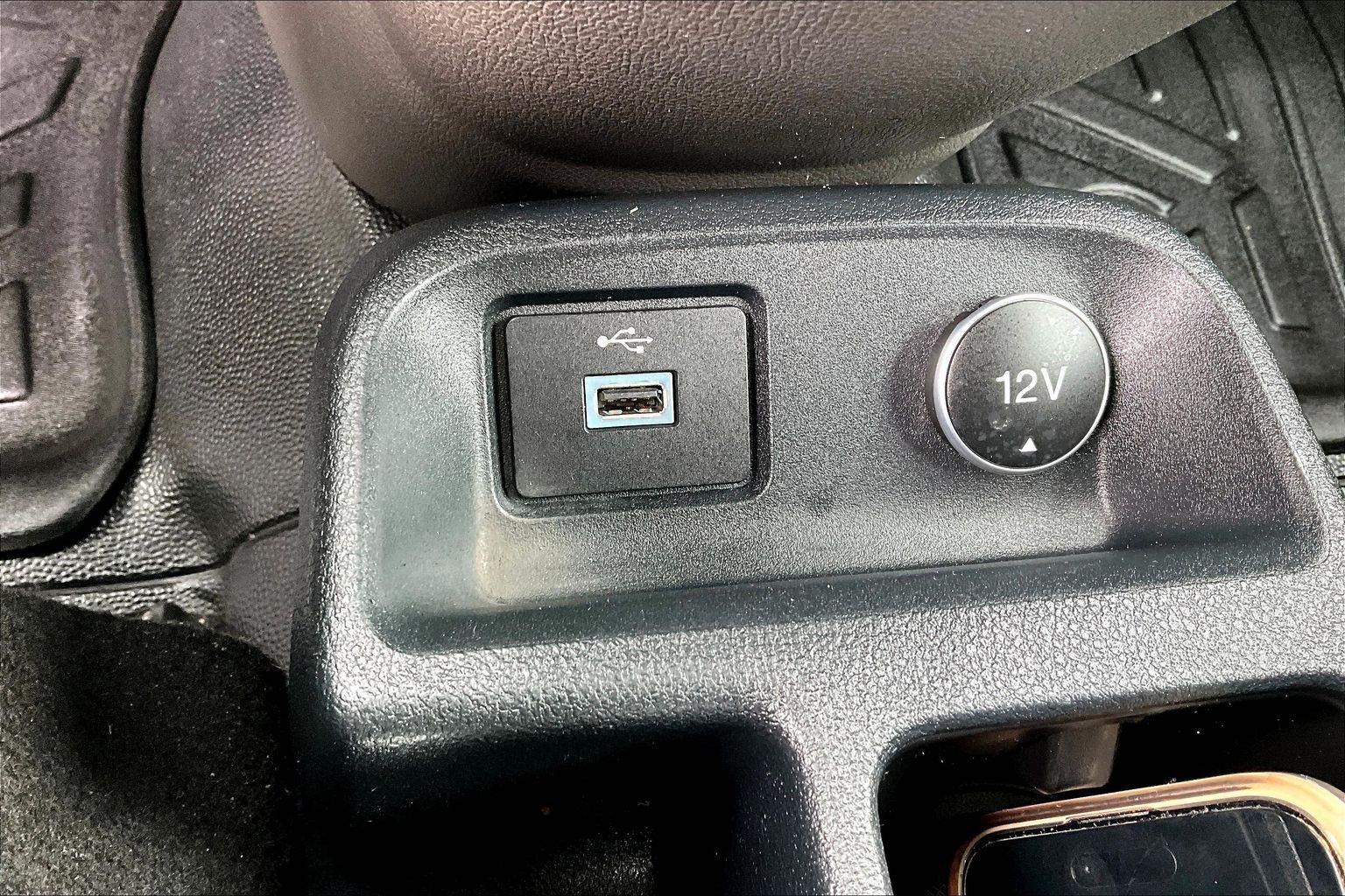 Used 2020 Ford Transit Connect XL FWD image 15