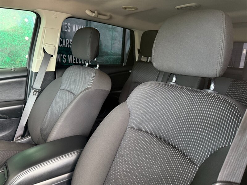 Used 2019 Dodge Journey SE w/ Premium Group FWD image 18