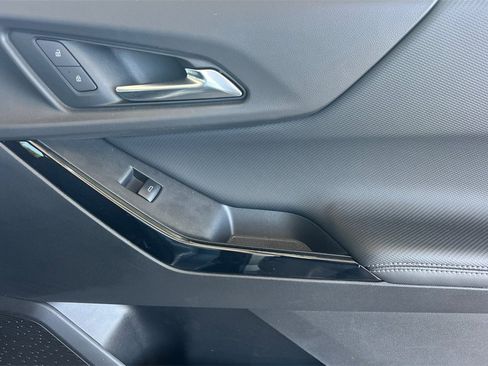 Used 2025 Chevrolet Equinox LT image 26