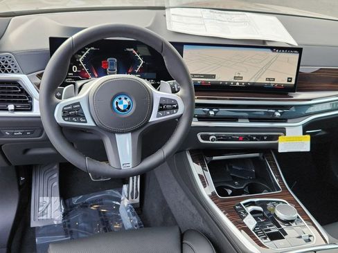 Used 2026 BMW X5 xDrive50e AWD/4WD image 11