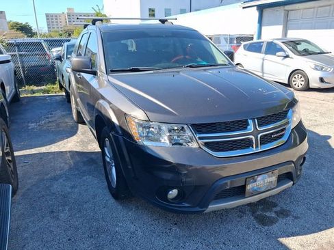 Used 2016 Dodge Journey SXT FWD image 3